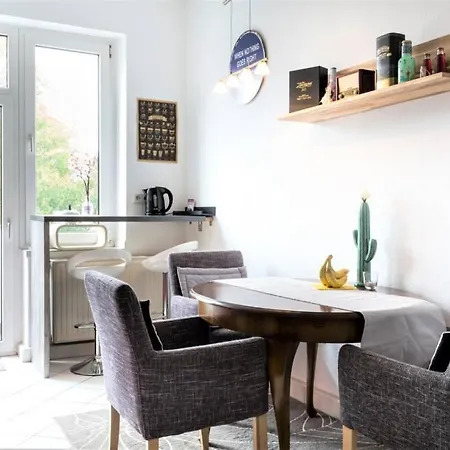 Beautiful Cozy 1-Room Apartment, Near Rhine Düsseldorf Esterno foto