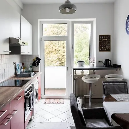 Beautiful Cozy 1-Room Apartment, Near Rhine Düsseldorf Esterno foto