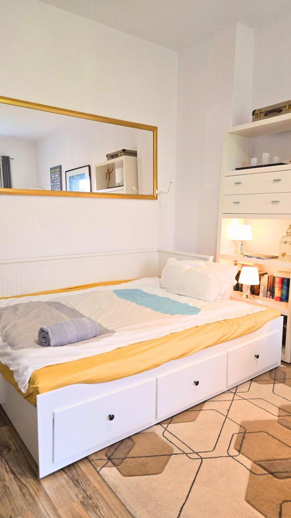 Beautiful Cozy 1-room Apartment, Near Rhine * Düsseldorf